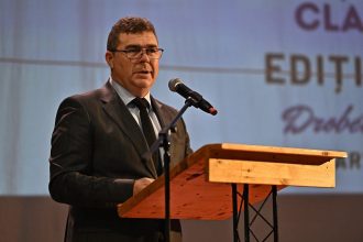 Olimpiada Nationala de Matematica incepe azi in Mehedinti Peste 350 de elevi iau parte la competitie