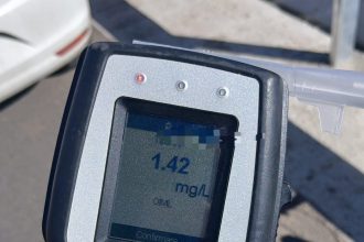 Biciclisti surprinsi bauti in trafic poliistii din Mehedinti depisteaza alcoolemii mari