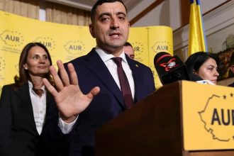 Se clatina Guvernul Bolojan PSD si AUR se unesc pentru motiunea decisiva