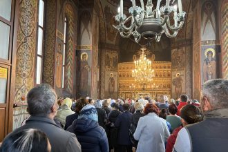 Sfantu Gheorghe sarbatorit la Severin credinciosii s au adunat in numar mare la hramul bisericii
