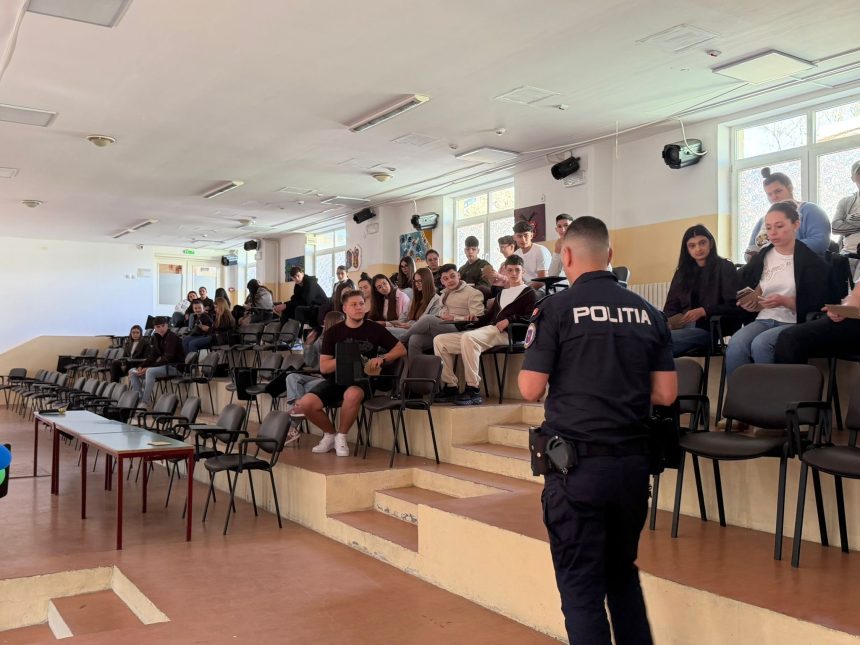 Tinerii soferi din Orsova recompensati pentru responsabilitate lectii practice de siguranta rutiera