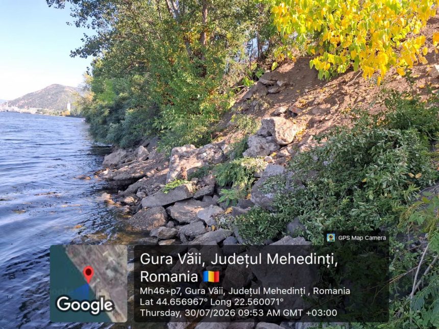 Amenda de 40000 de lei pentru aruncarea deseurilor din constructii in Dunare la Gura Vaii