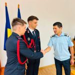 Doi tineri ofiteri au depus juramantul militar la ISU Mehedinti Seful de promotie al Facultatii de Pompieri isi incepe cariera la Drobeta Turnu Severin