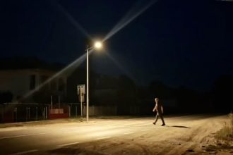 Peste 360 de treceri de pietoni iluminate cu energie solara de DRDP Craiova