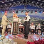 ponoarele a fost capitala folclorului romanesc festivalul a premiat marii castigatori
