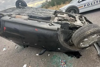 A urcat băut la volan și a ieșit cu mașina în afara drumului