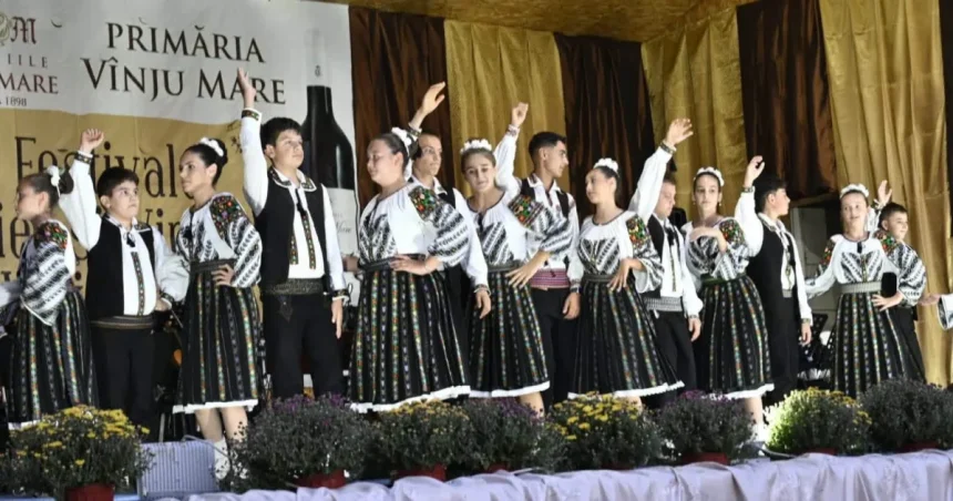 Festivalul Viei și Vinului de la Vânju Mare: 35 de ediții de tradiție și cântec popular