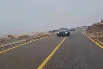 Iarna se instalează pe Transalpina. Utilajele au intrat pe DN 67C