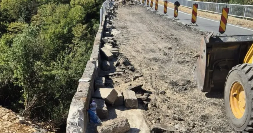 Trafic restricționat pe DN 58, lângă Carașova