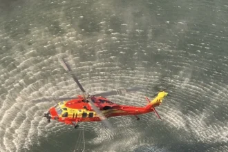 Incendiu la Domogled, intensificat de vânt. Peste 120 de salvatori intervin azi